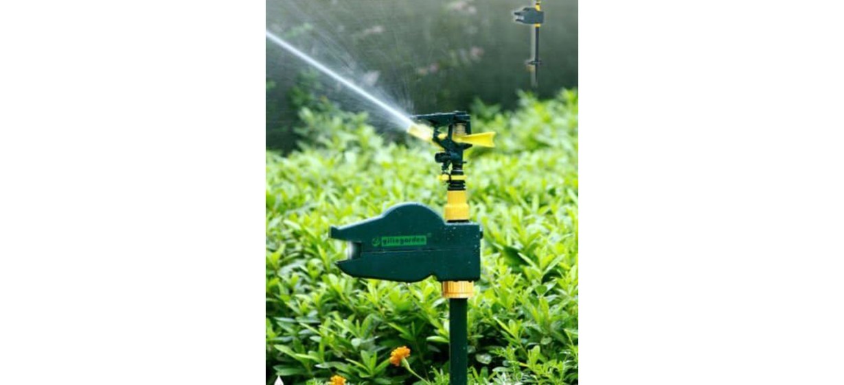 PierTech Motion-Activated Sprinkler 