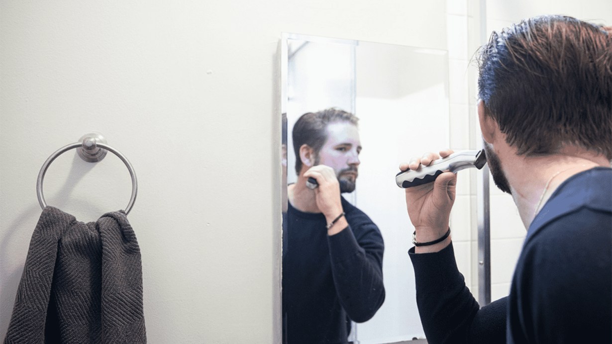 WAHL Groomsman Battery Operated Facial Trimmer WAHL Groomsman Battery Operated Facial Trimmer