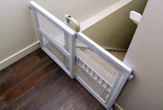 Best mesh baby gate