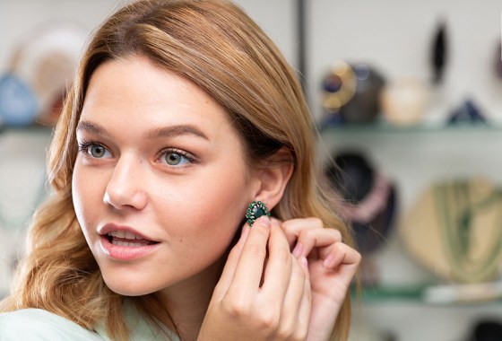 The best emerald earrings