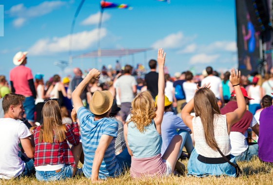 How to dress for a fall music festival