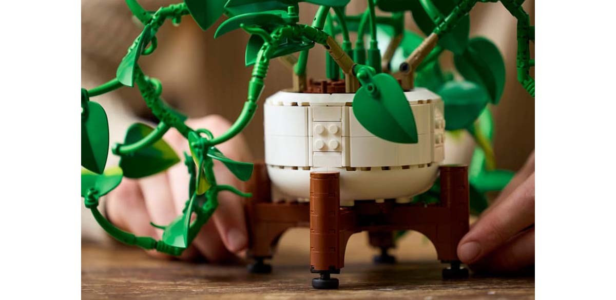 LEGO Hanging Golden Pothos