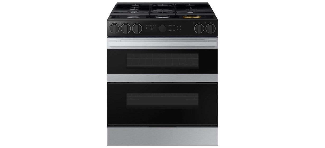 Samsung Dual Fuel Range on white background