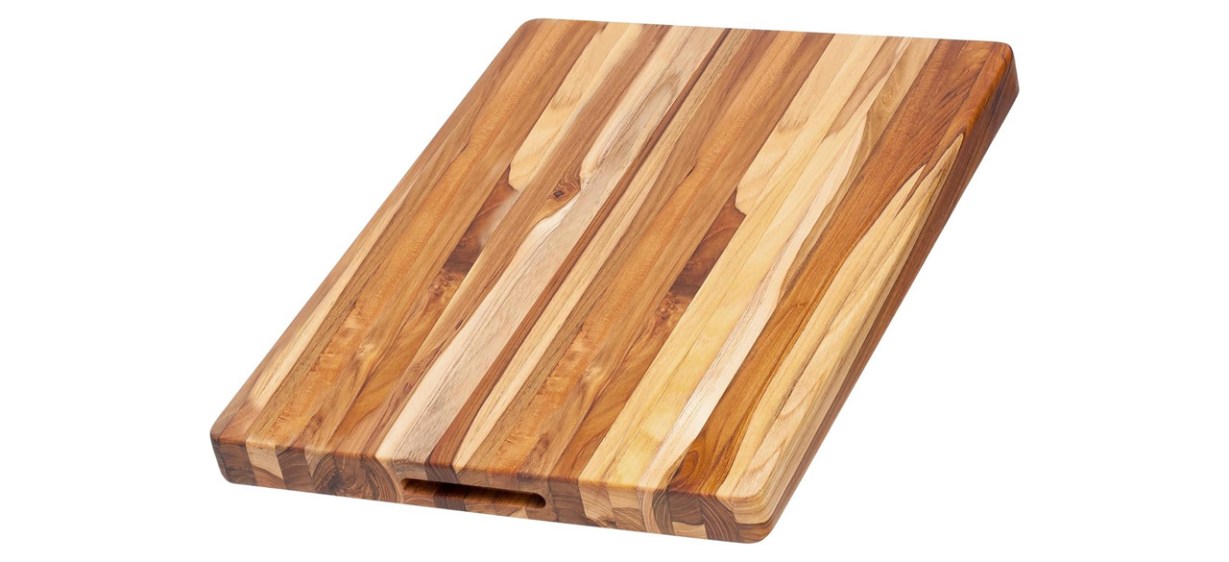 Cutting Boards – Plastic, Wooden or Glass?