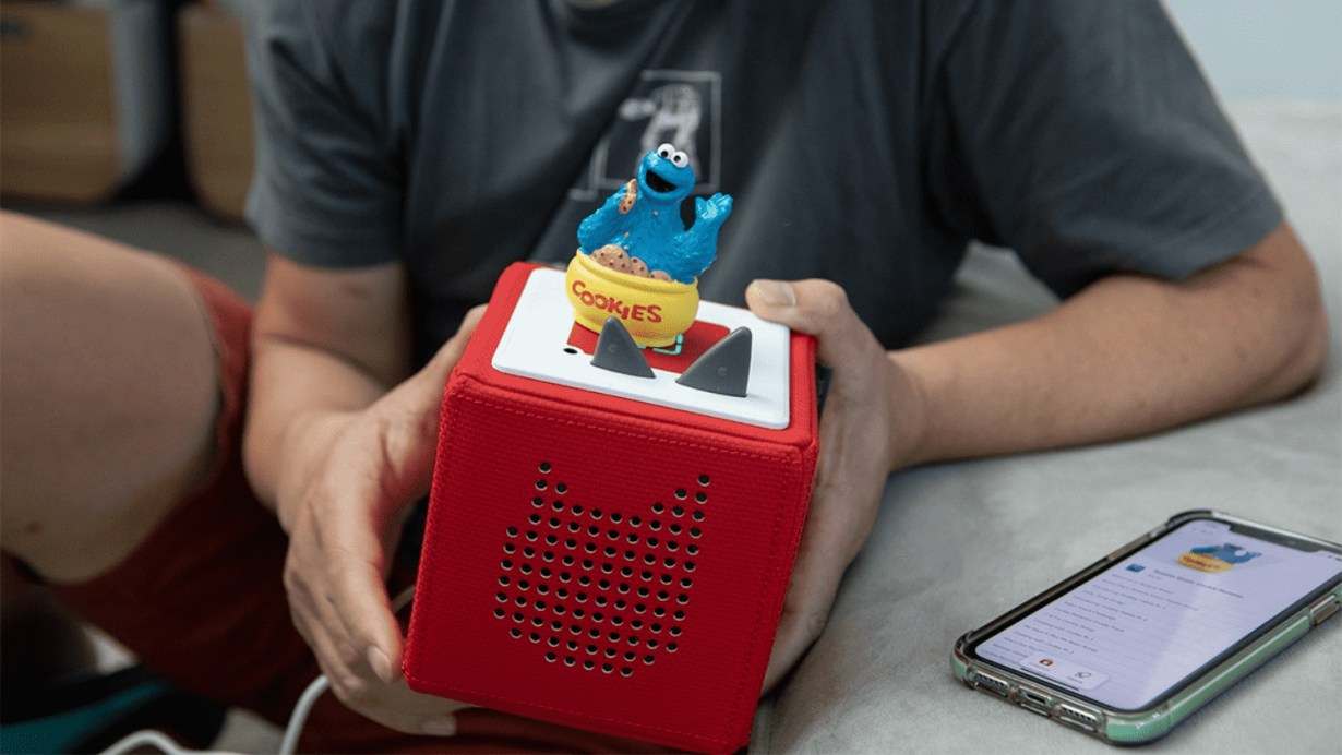 Playing with Toniebox Audio Player Starter Set
