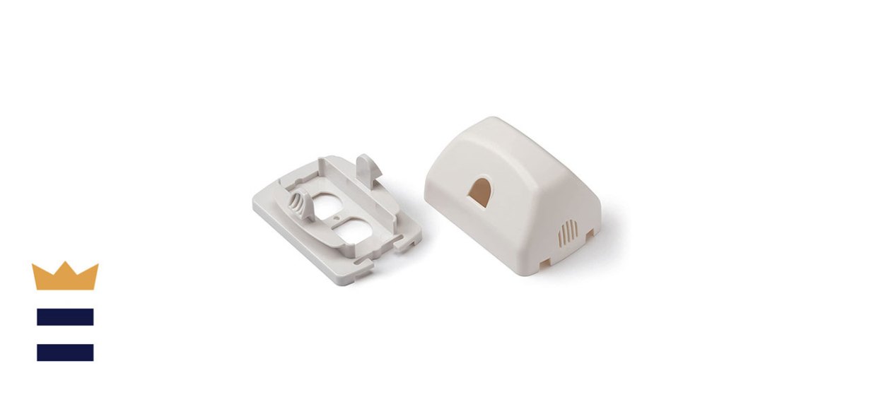 Safety 1st Outlet Cover With Cord Shortener